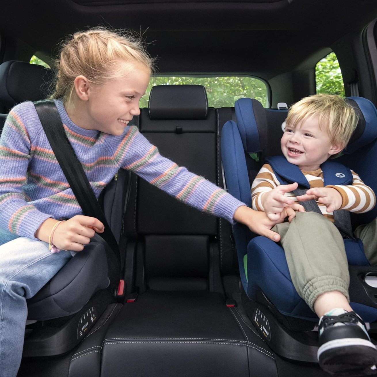 Maxi Cosi Titan i-Size, 360% child seat that grows with you - Online Shop