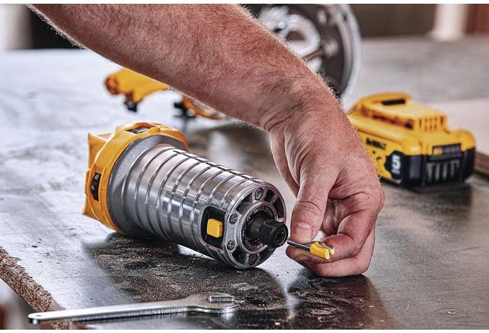 DEWALT DCW600B 20V Max XR Compact Router - Online Shop
